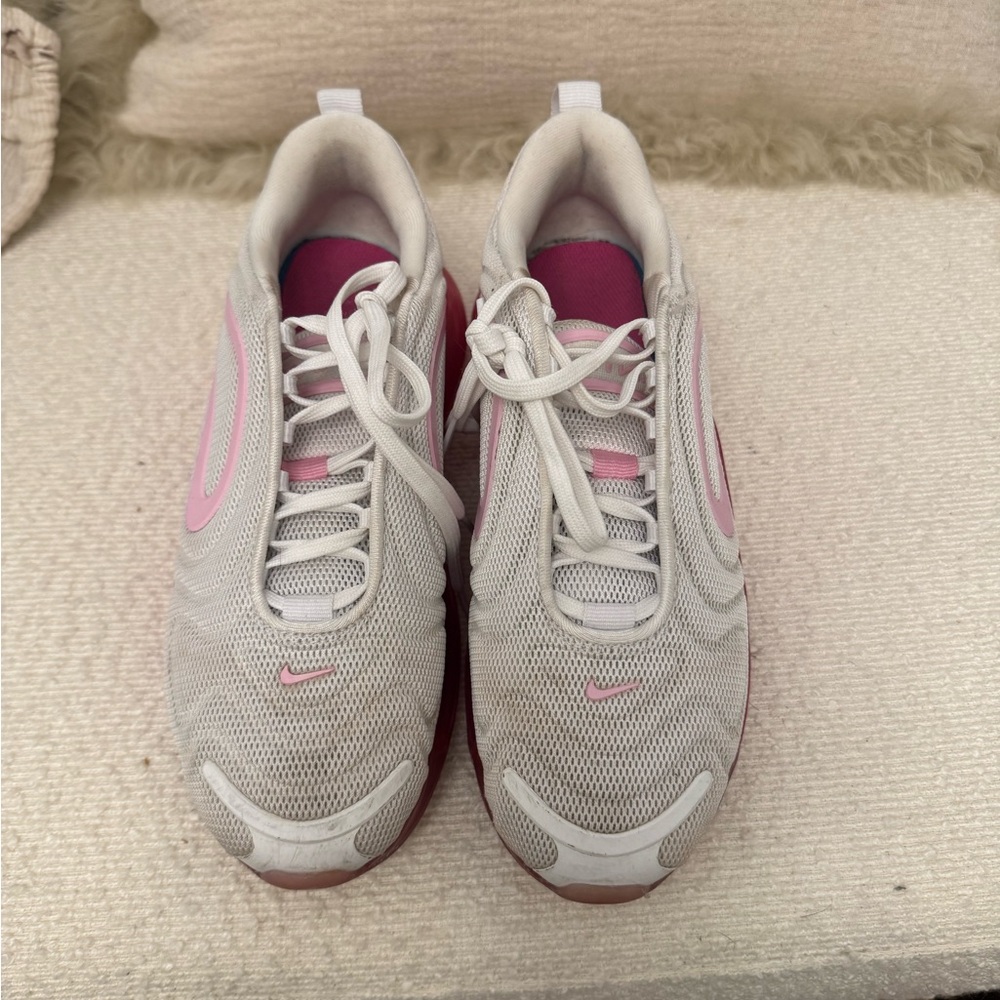Nike Air Max 720 - Picture 3 of 5